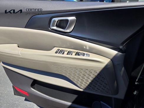 Certified 2026 Kia Carnival LX FWD image 27