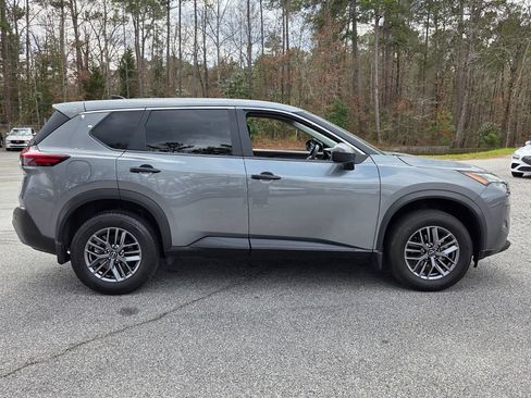 Used 2023 Nissan Rogue S AWD/4WD image 13
