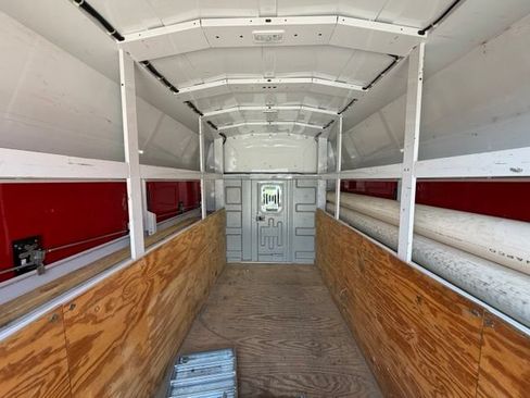 Used 2021 GMC Savana 3500 w/ Power Convenience Package RWD image 8
