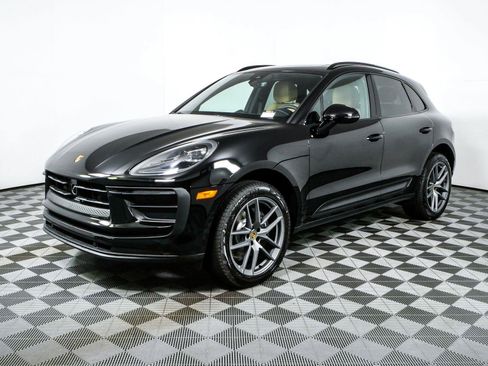 Certified 2026 Porsche Macan Turbo AWD/4WD image 1