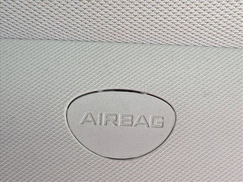 Used 2019 Jeep Compass Latitude w/ Cold Weather Group image 13