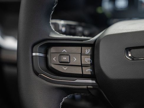 New 2026 Jeep Cherokee Overland image 29