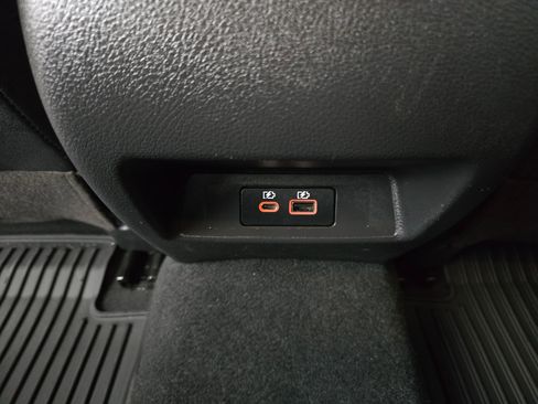 Used 2024 Nissan Altima 2.5 SR w/ SR Premium Package image 32