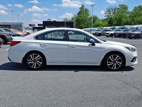 Used 2019 Subaru Legacy 2.5i Sport AWD/4WD image 4