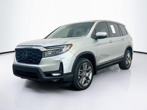 Used 2023 Honda Passport EX-L image 3