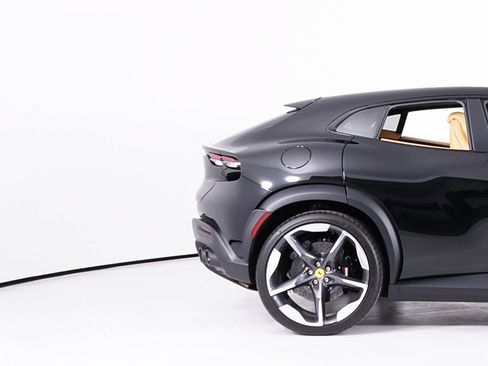 Used 2024 Ferrari Purosangue AWD/4WD image 14