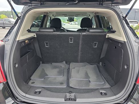 Used 2020 Buick Encore Preferred w/ Safety Package FWD image 12