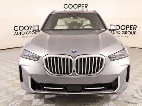 New 2026 BMW X5 xDrive50e AWD/4WD image 9