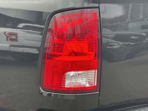 Used 2019 RAM 1500 Express w/ Express Value Package image 9