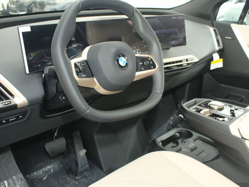 New 2026 BMW iX xDrive45 image 12