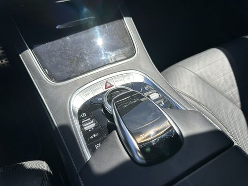 Used 2020 Mercedes-Benz S 560 4MATIC Sedan w/ AMG Line Exterior image 23
