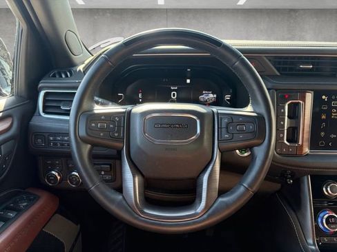 Used 2023 GMC Yukon Denali Ultimate AWD/4WD image 21