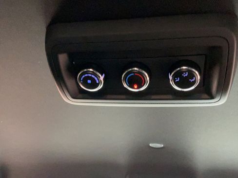 Used 2019 Dodge Grand Caravan SXT FWD image 27