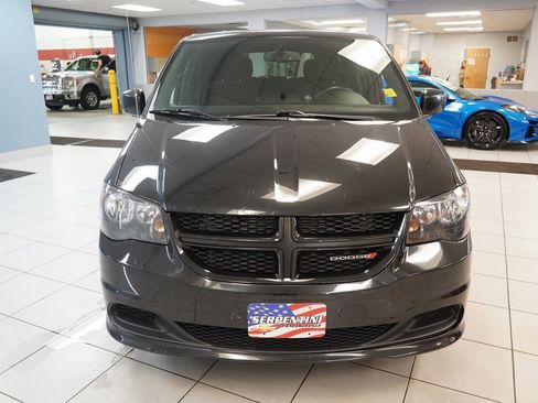 Used 2017 Dodge Grand Caravan SE image 13
