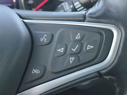 Used 2022 Chevrolet Equinox LT image 25