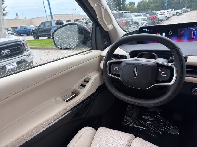New 2027 Lincoln Navigator L Reserve w/ Jet Appearance Package AWD/4WD image 17