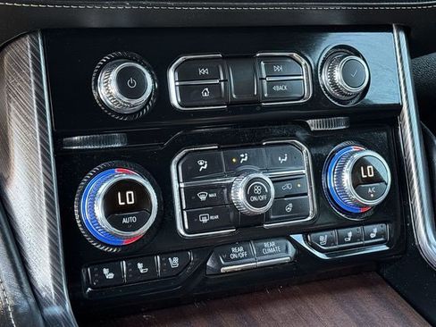 Used 2023 GMC Yukon Denali Ultimate w/ LPO, Floor Liner Package image 15