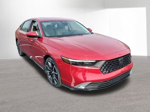 Used 2024 Honda Accord Touring image 12