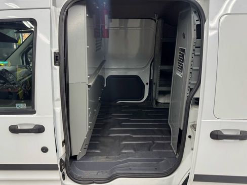 Used 2013 Ford Transit Connect XLT image 12
