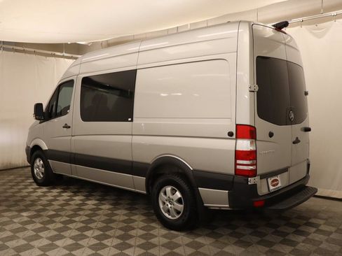 Used 2018 Mercedes-Benz Sprinter 2500 image 3