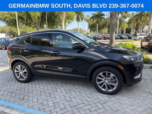 Used 2023 Buick Encore GX Essence w/ Experience Buick Package FWD image 7