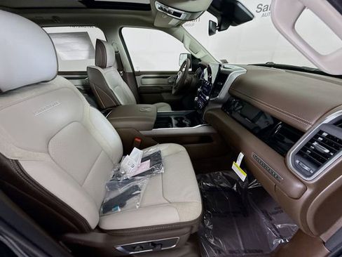 New 2026 RAM 1500 Laramie AWD/4WD image 28