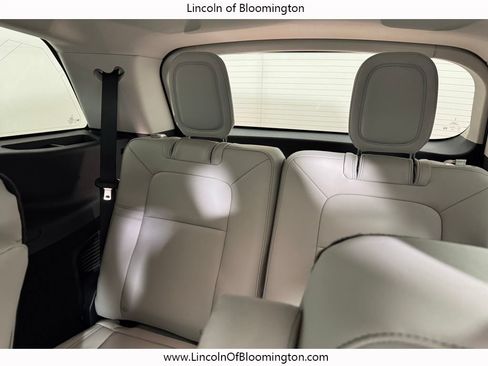 New 2026 Lincoln Aviator AWD image 60