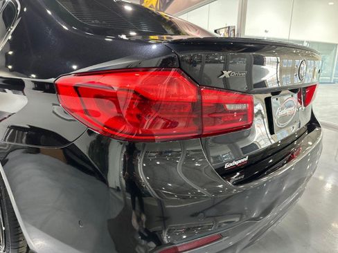 Used 2018 BMW M550i xDrive AWD/4WD image 36