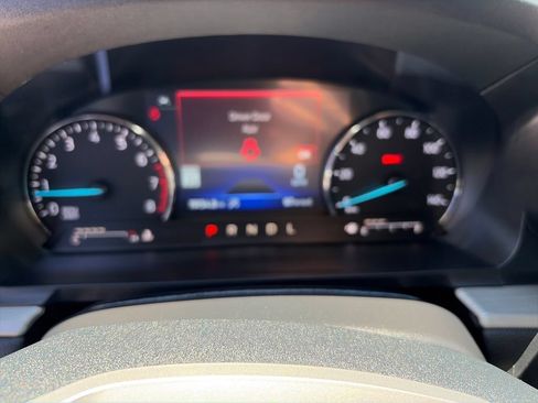 Used 2024 Ford Explorer XLT w/ Equipment Group 202A AWD/4WD image 18