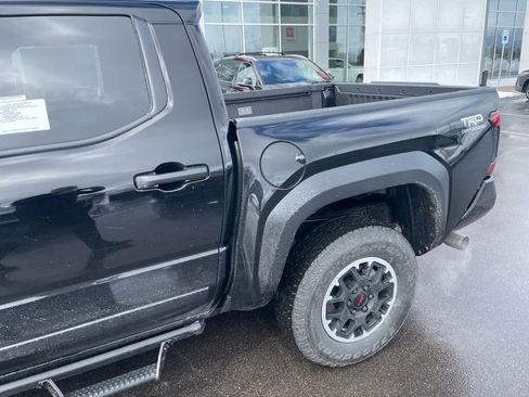 New 2026 Toyota Tacoma TRD Off-Road AWD/4WD image 4