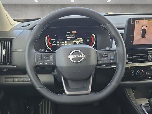 New 2026 Nissan Pathfinder Platinum FWD image 21