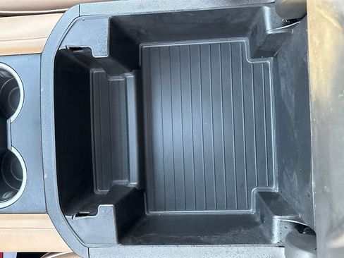 Used 2022 Chevrolet Tahoe Premier w/ Premium Package image 34