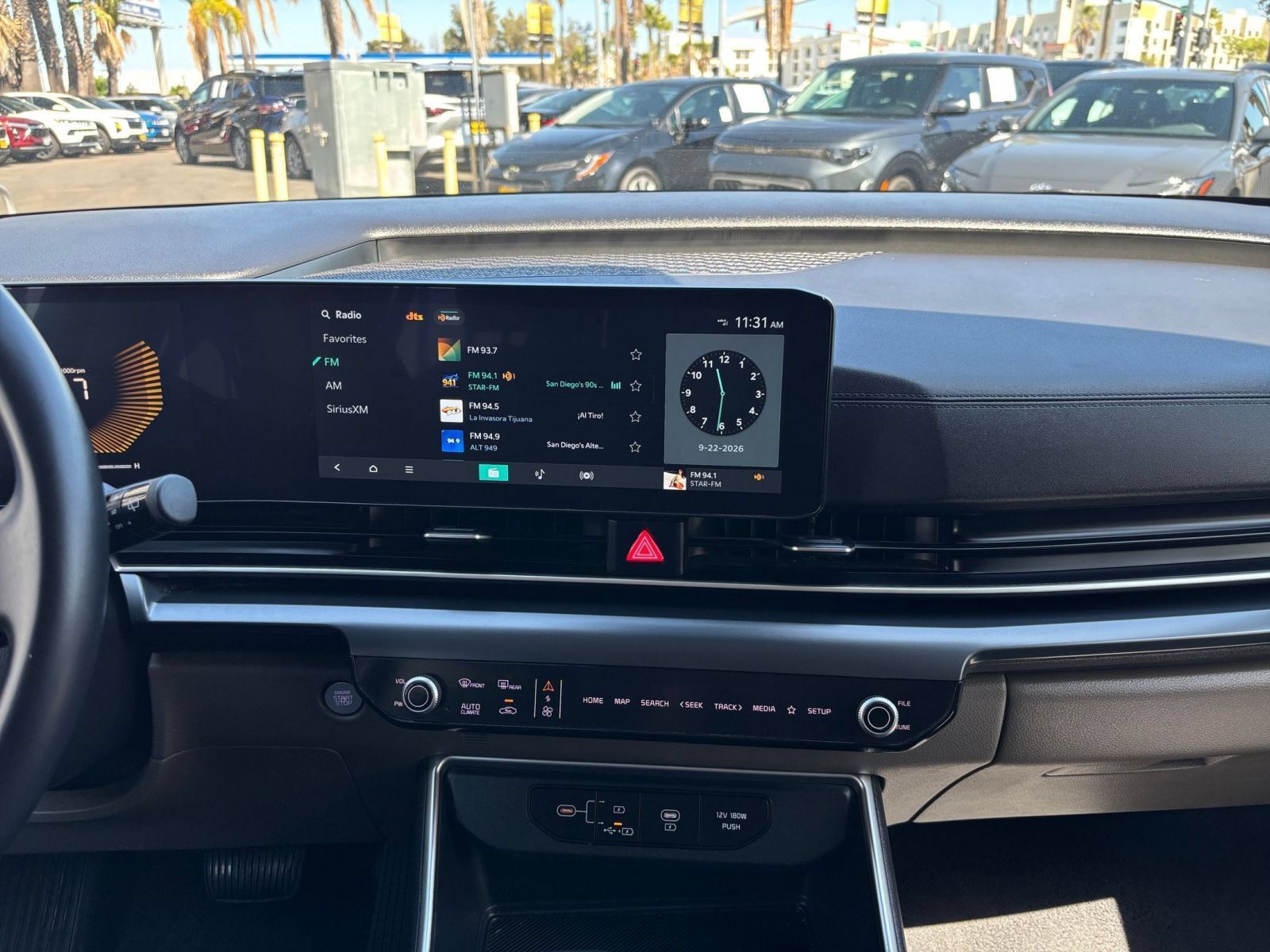 Used 2026 Kia Carnival FWD image 16