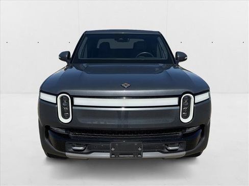 Used 2022 Rivian R1T Launch Edition image 2