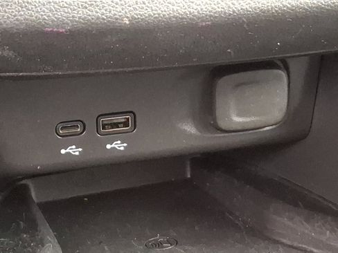 Certified 2024 Buick Envista Sport Touring w/ Convenience I Package image 25