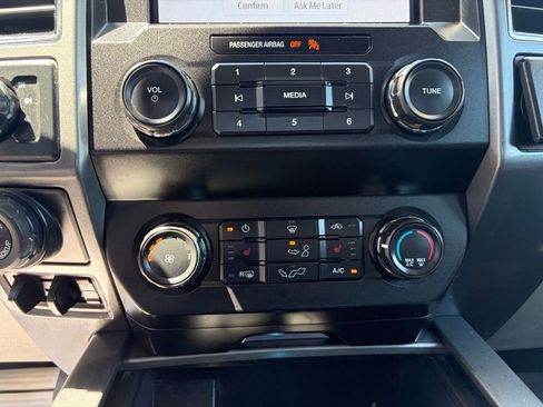 Used 2020 Ford F150 XLT w/ Equipment Group 302A Luxury AWD/4WD image 21
