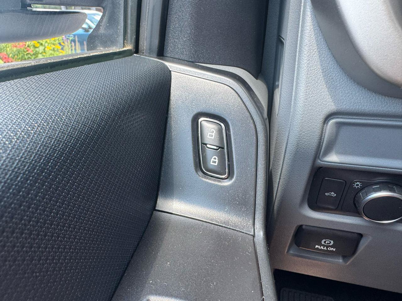 Used 2021 Ford F150 XL w/ Equipment Group 101A High RWD image 24
