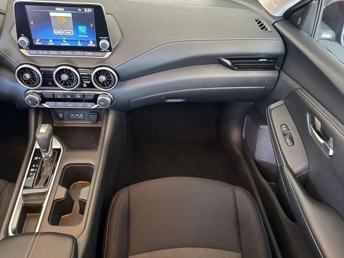 Used 2025 Nissan Sentra SV FWD image 30