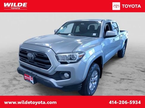 Used 2018 Toyota Tacoma SR5 AWD/4WD image 1