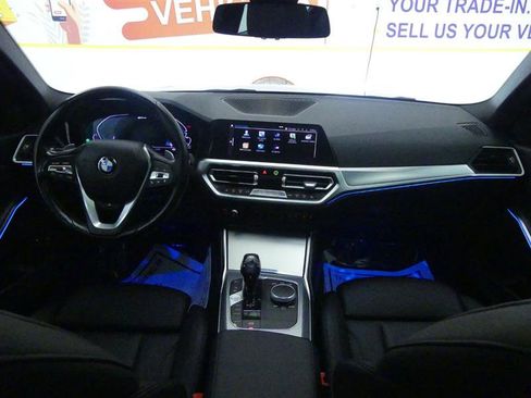 Used 2021 BMW 330e xDrive w/ Convenience Package image 10