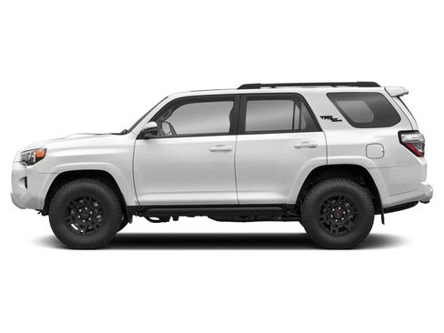 Used 2023 Toyota 4Runner TRD Off-Road Premium w/ Moonroof Package AWD/4WD image 3