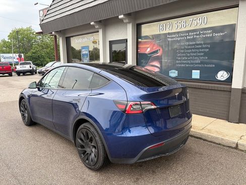 Used 2021 Tesla Model Y Long Range AWD/4WD image 3