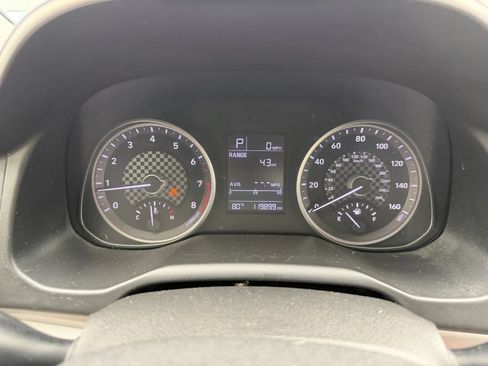 Used 2019 Hyundai Elantra SE FWD image 35