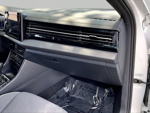 Used 2025 Volkswagen Jetta Sport FWD image 18