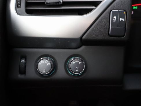 Used 2019 Chevrolet Tahoe LS image 11