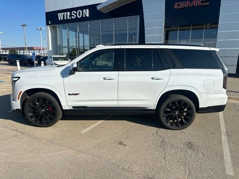 Used 2026 Cadillac Escalade V w/ LPO, ONYX Package AWD/4WD image 2