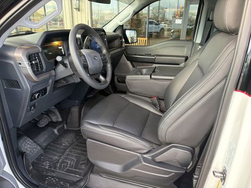 Used 2024 Ford F150 XL image 3