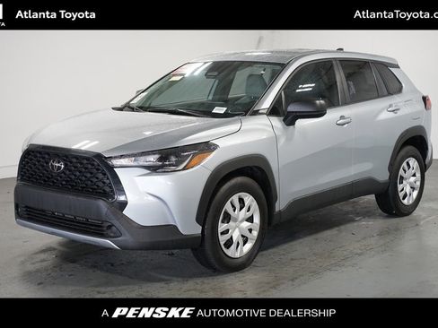 Certified 2024 Toyota Corolla Cross L image 1