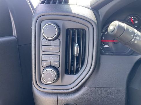 Used 2025 Chevrolet Silverado 2500 Custom AWD/4WD image 17