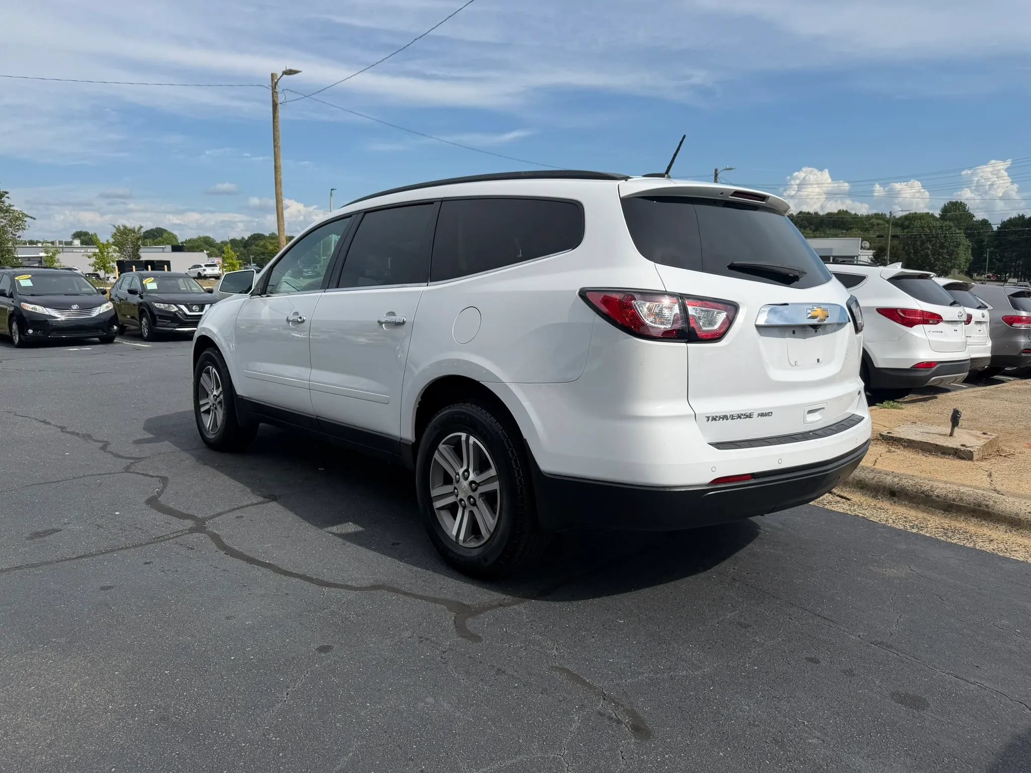Used 2017 Chevrolet Traverse LT AWD/4WD image 5
